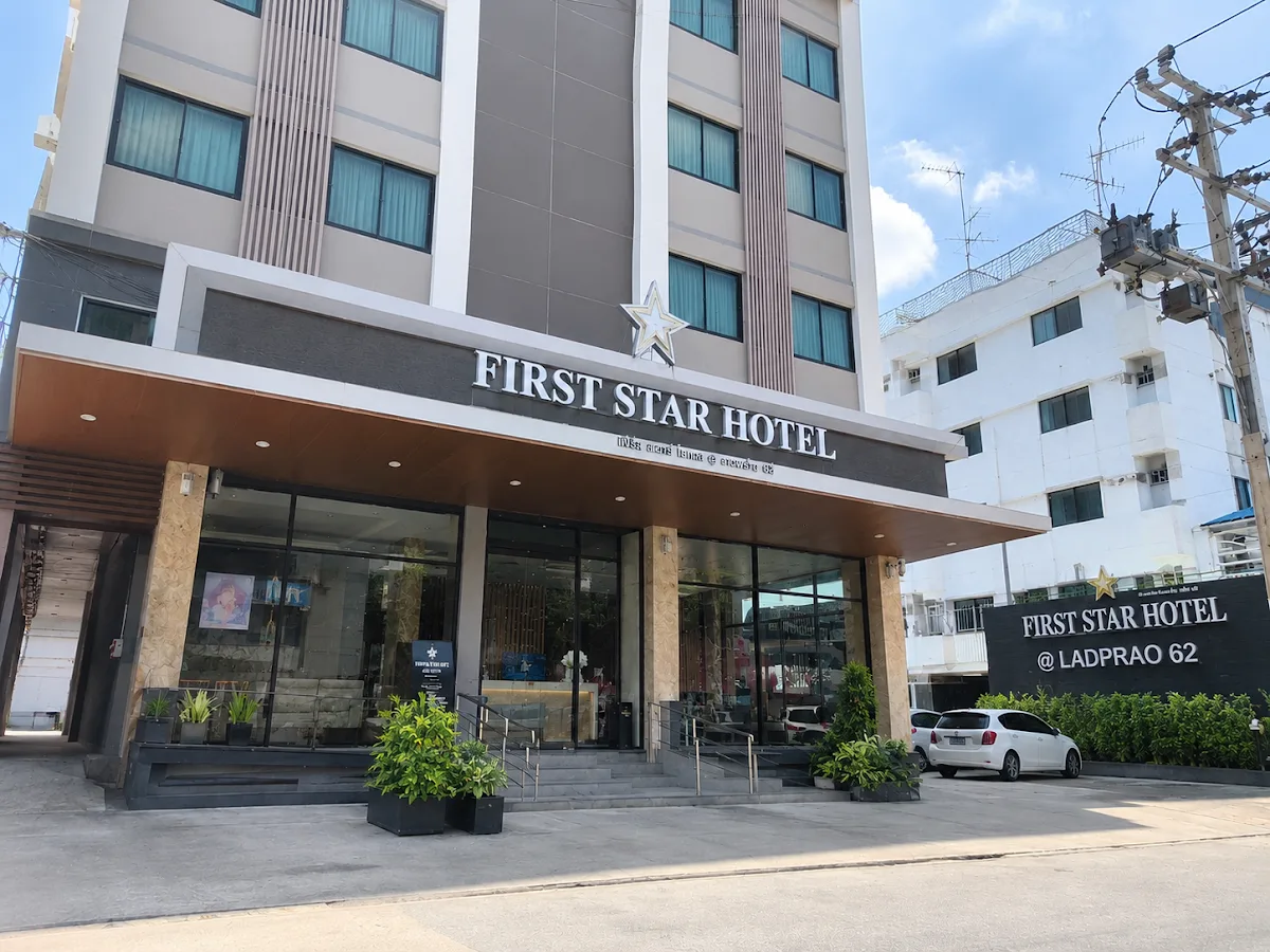 FIRST STAR HOTEL & RESORT BANGKOK