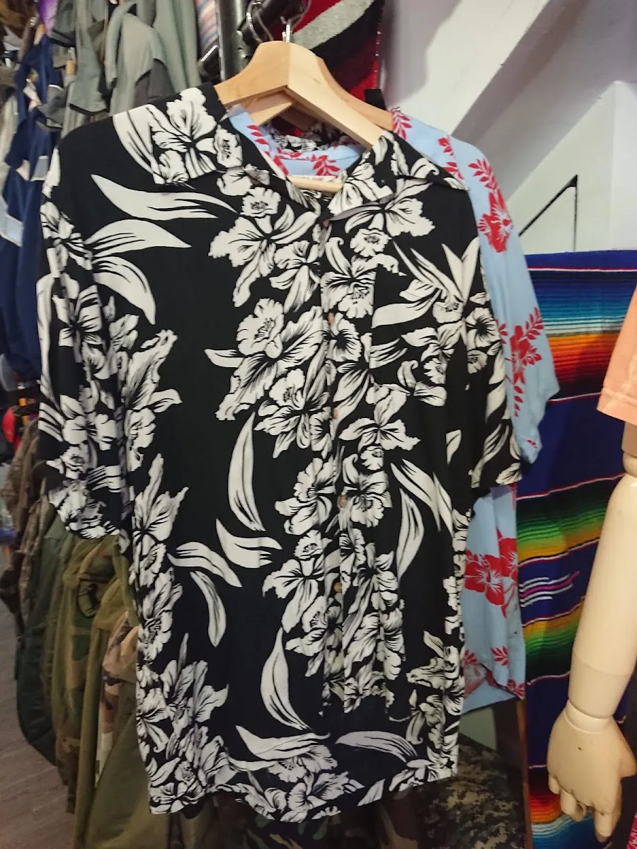 美利堅洋行 #古著#軍品#衝浪##零售#批發 #vintage的照片，第 6 張，共 9 張